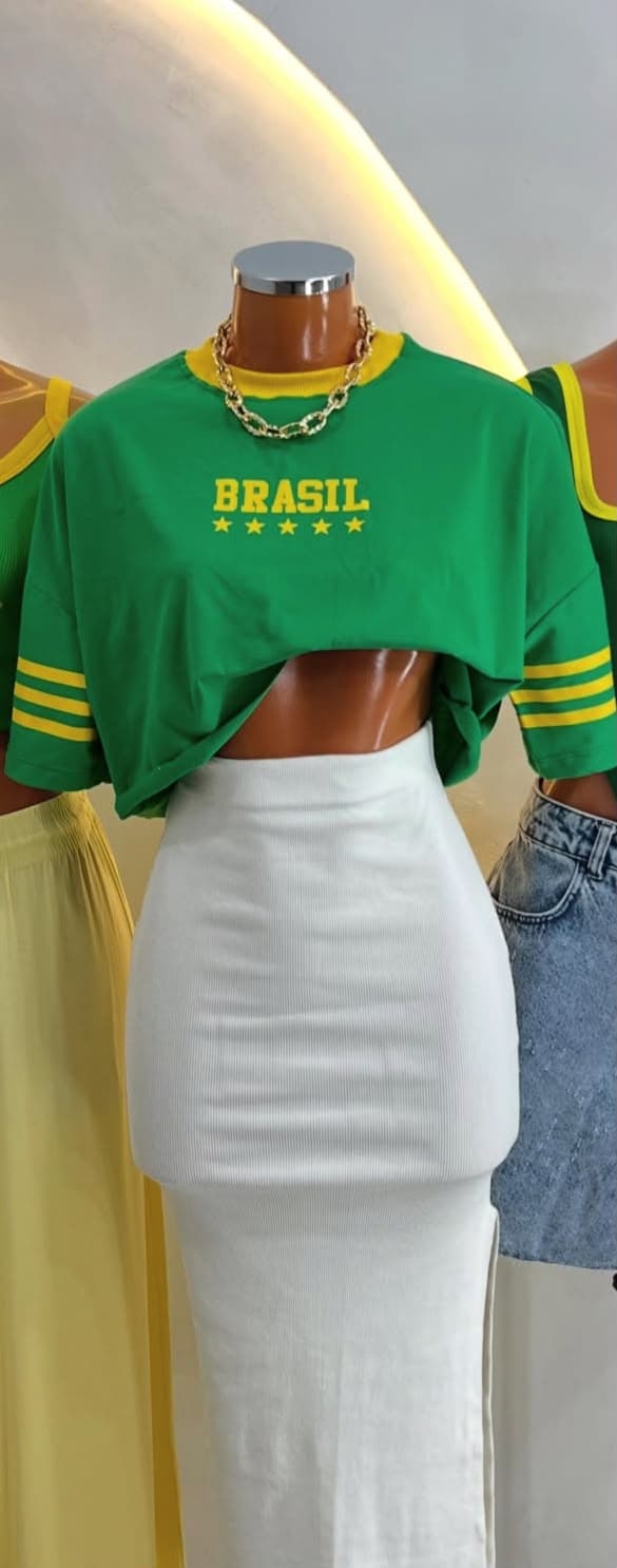 Foto original da peça Camiseta Brasil e saia